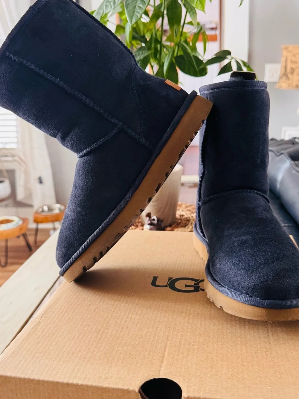 UGG Classic Short II Boots in Navy size 6 originals